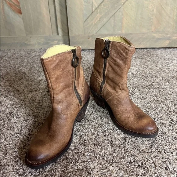 Justin Tan RUSTICO brown distressed leather ankle boots Size 5.5 - Picture 10 of 14